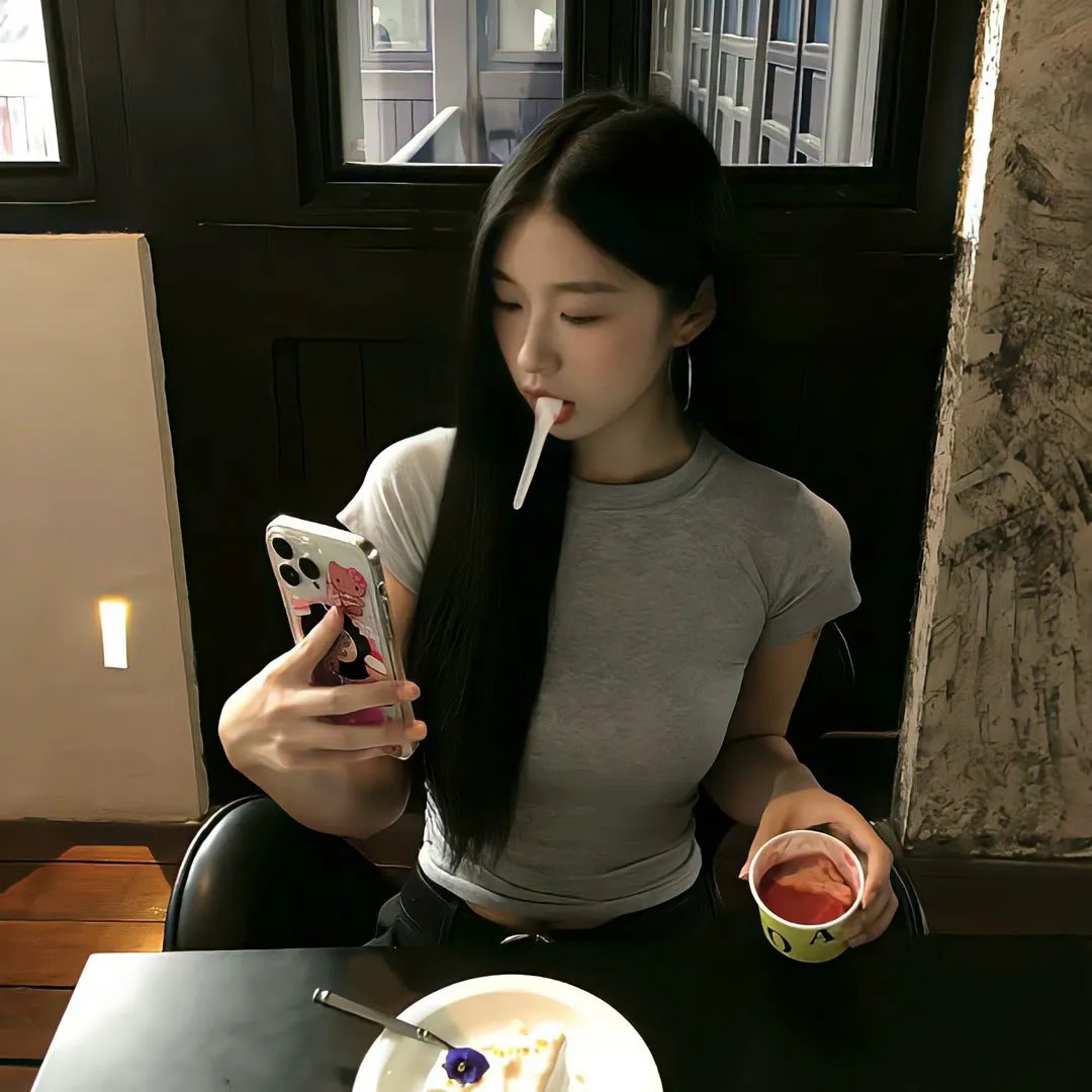 侦探米娜